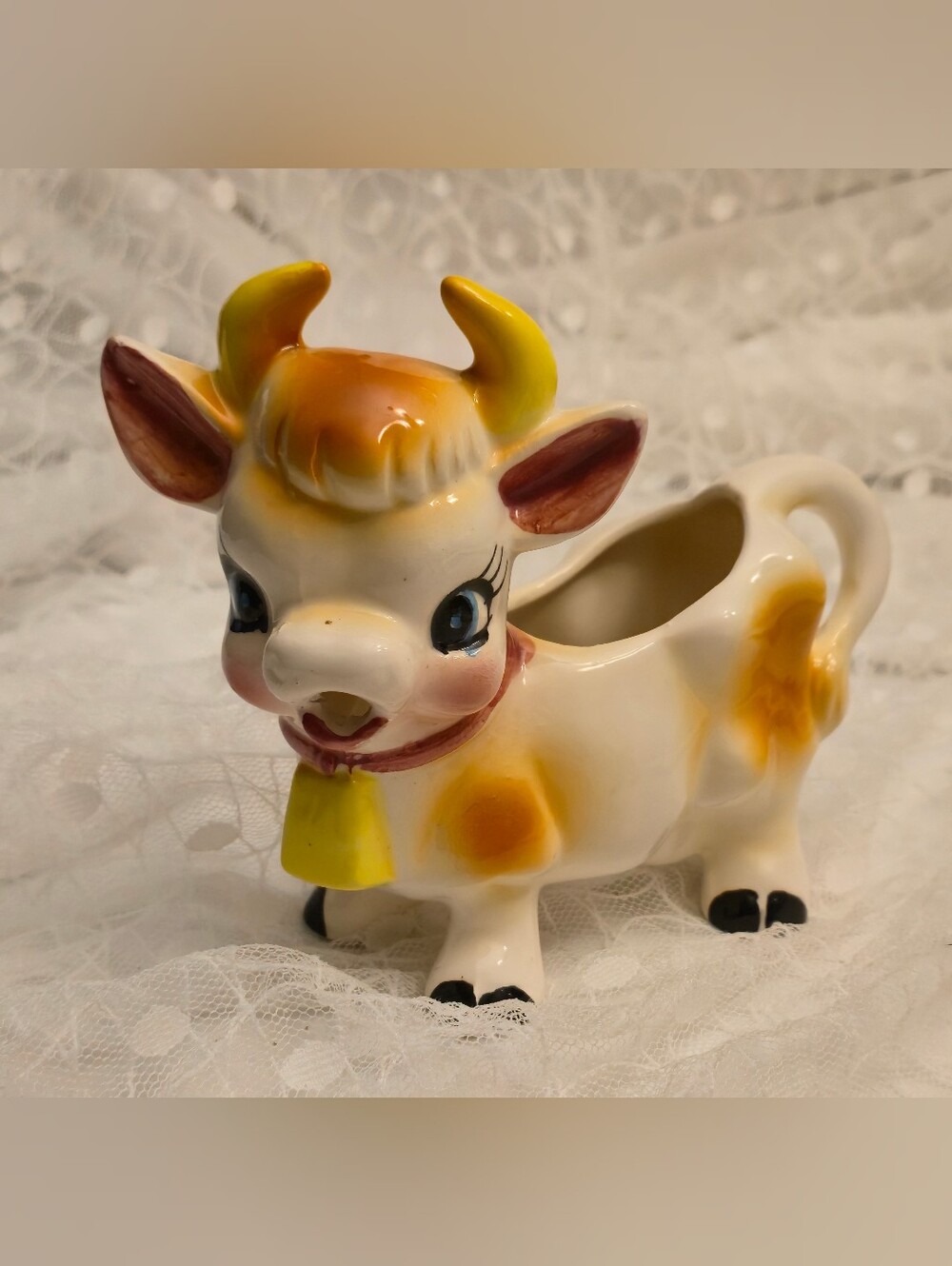 Vintage 50's Anamorphic Kitsch Ceramic Cow Creamer